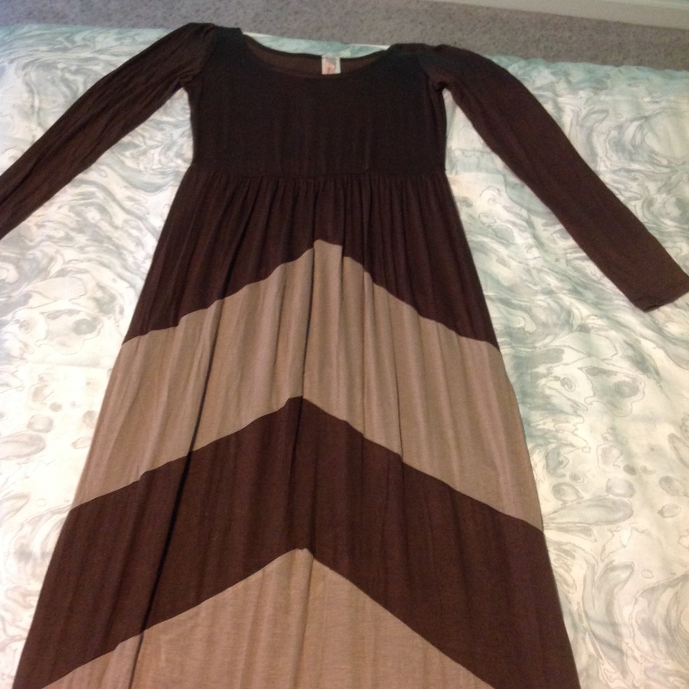 💖Brown colorblock Maxi dress💖 - Picture 3 of 7